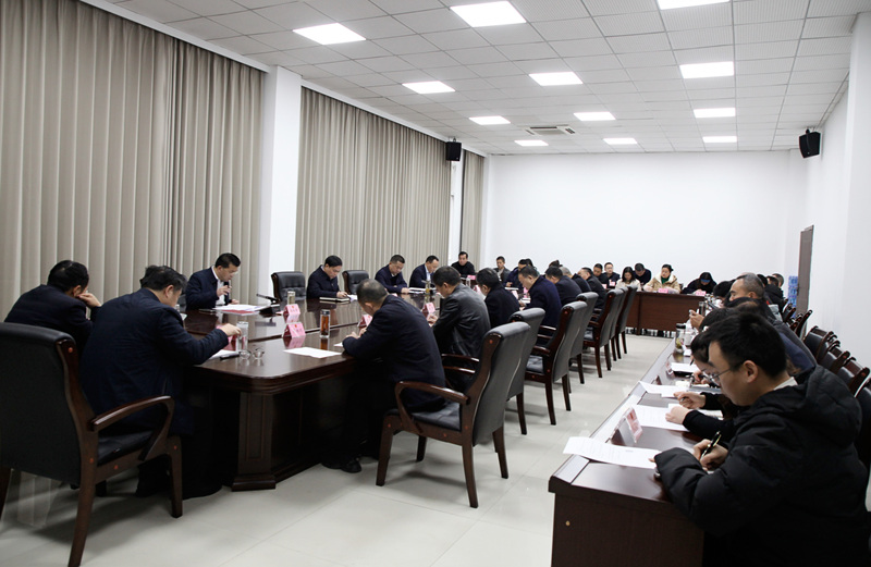 传达全国两会1.jpg 传达全国两会1.jpg